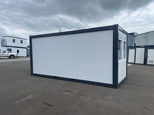 Oficina Portátil con Ventanas Panorámicas