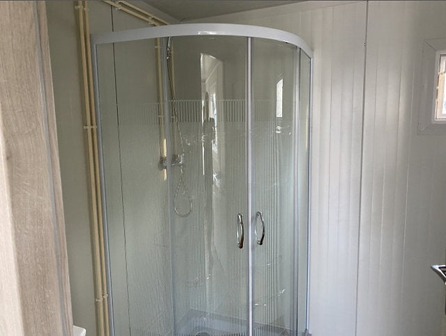 Contenedor 6×2,40m + WC, ducha y cocina