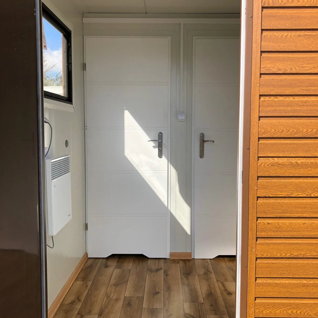 Contenedor de panel sándwich con aseo, 6,00×3,00