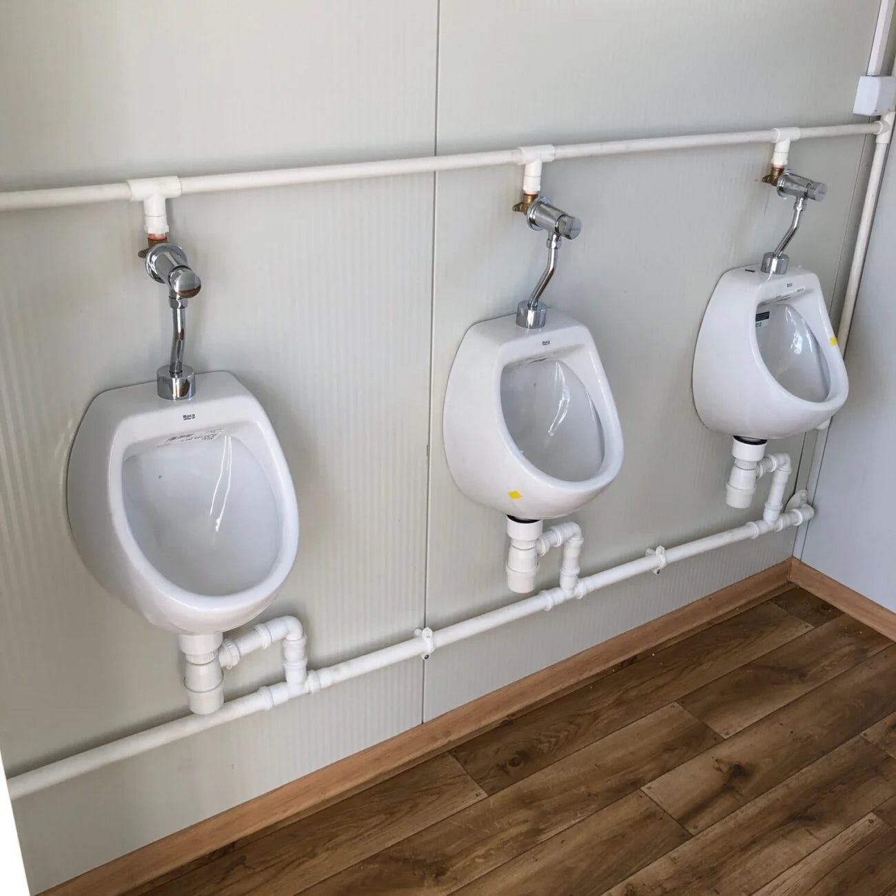 Contenedor de panel sándwich con aseo, 6,00×3,00