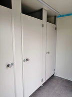 Remolque WC con doble WC 6x2,40 metros