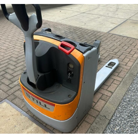 Transpaleta eléctrica STILL EXU-H18 – 2011